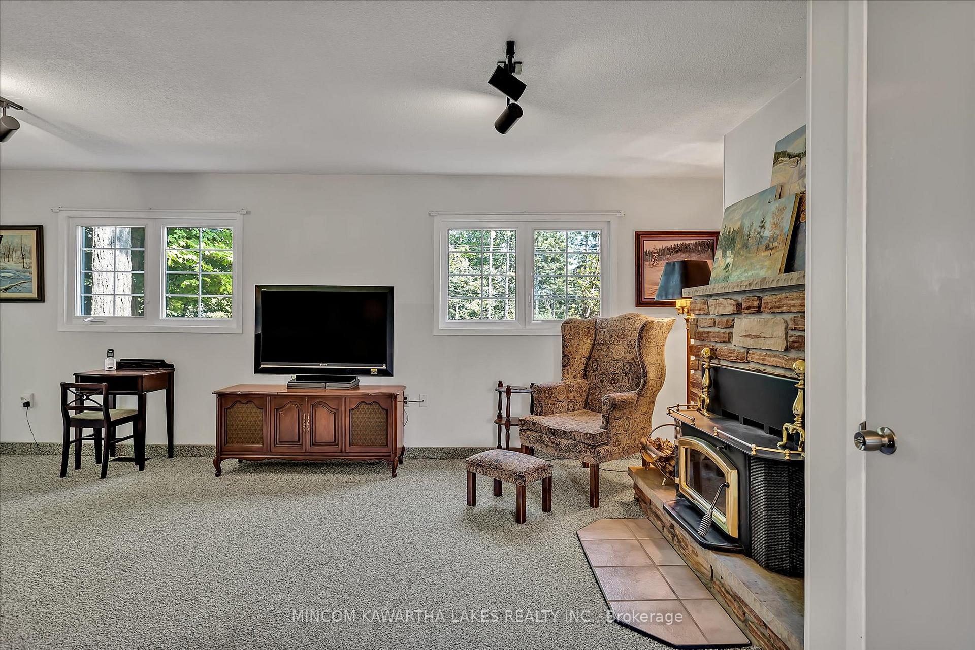 Photo 24 of 2045 Sherbrooke Street W, Cavan Monaghan, Cavan-Monaghan — HOMEH