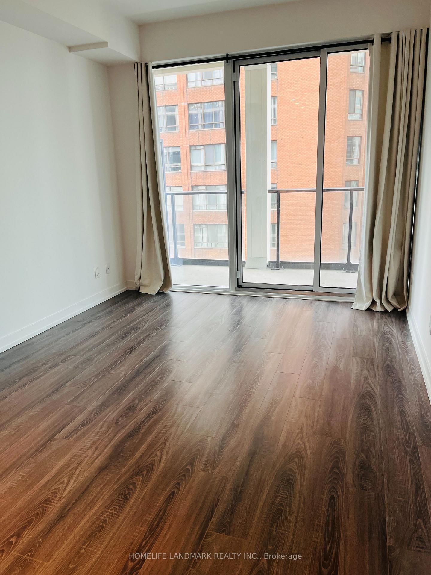 Front of Unit 814, 20 Edward Street