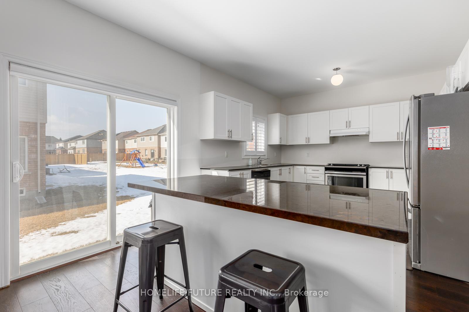 Photo 9 of Unit Main, 283 Kenneth Cole Drive, Clarington, Bowmanville — HOMEH