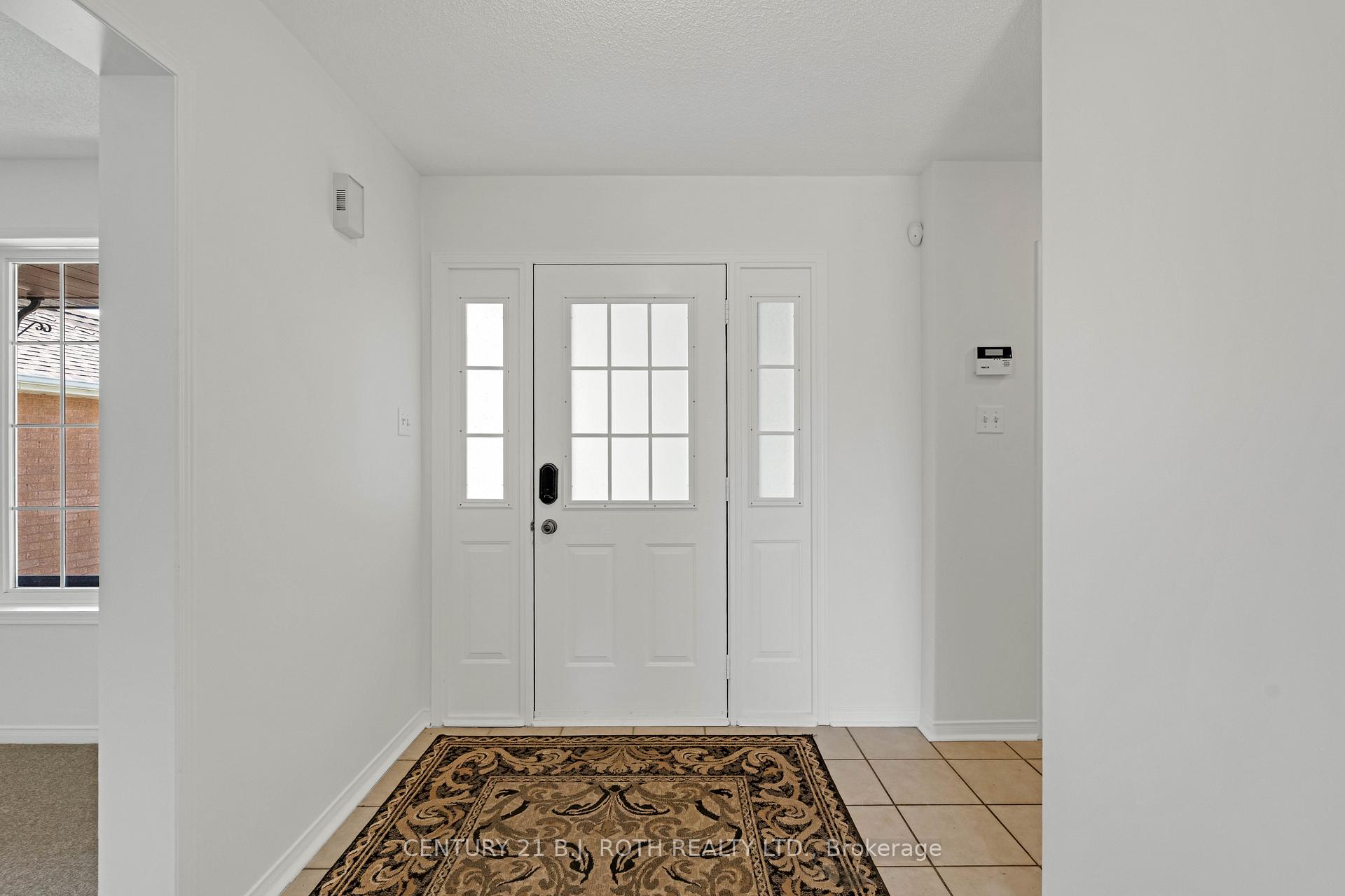 Photo 7 of 165 Taylor Drive, Barrie, Bayshore — HOMEH