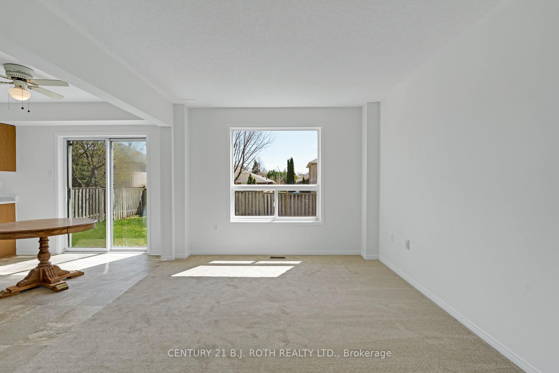 Photo 12 of 165 Taylor Drive, Barrie, Bayshore — HOMEH