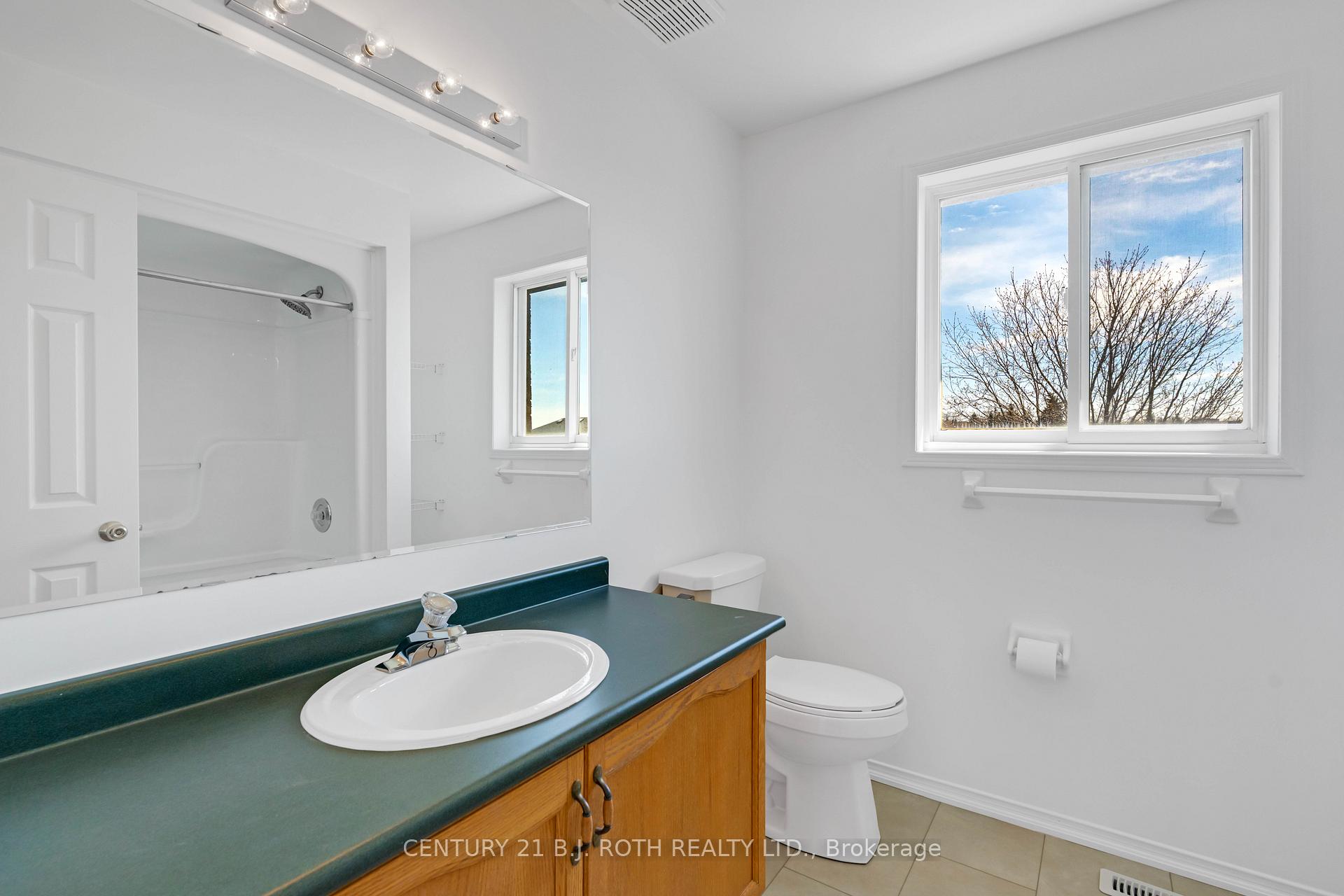 Photo 20 of 165 Taylor Drive, Barrie, Bayshore — HOMEH