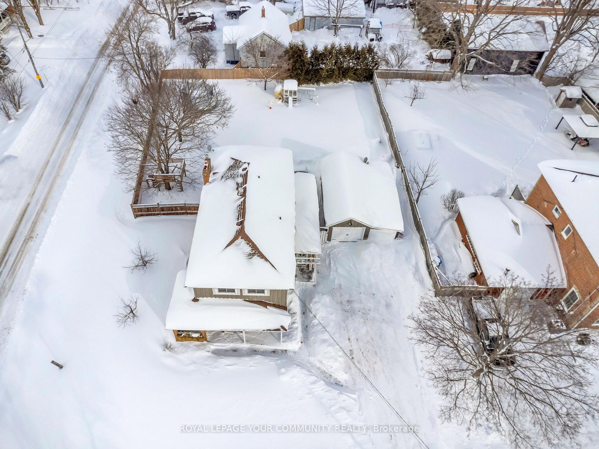 Photo 3 of 27 Adelaide Street, Brock, Cannington — HOMEH