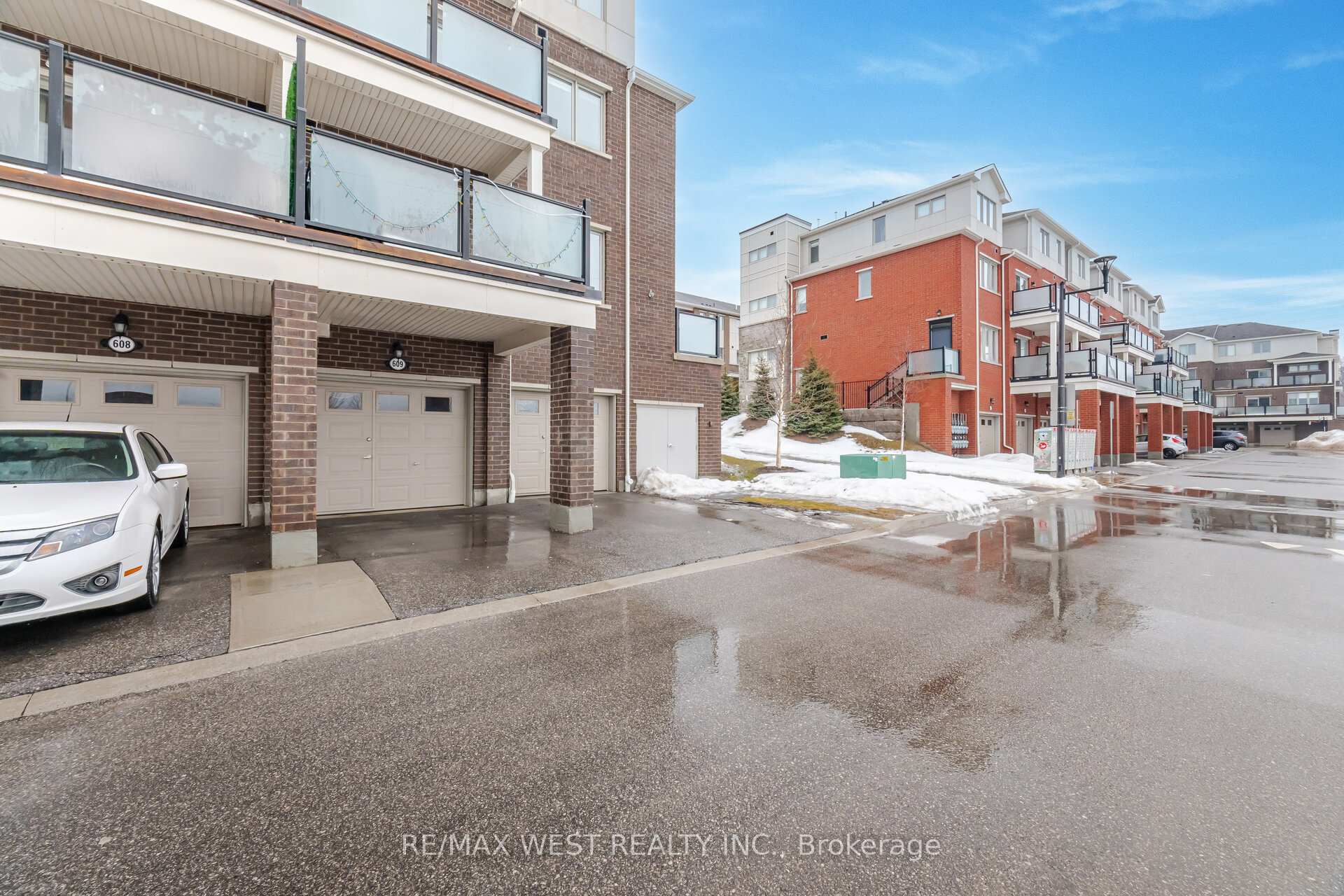 Photo 35 of Unit 609, 1148 Dragonfly Avenue, Pickering, Rural Pickering — HOMEH