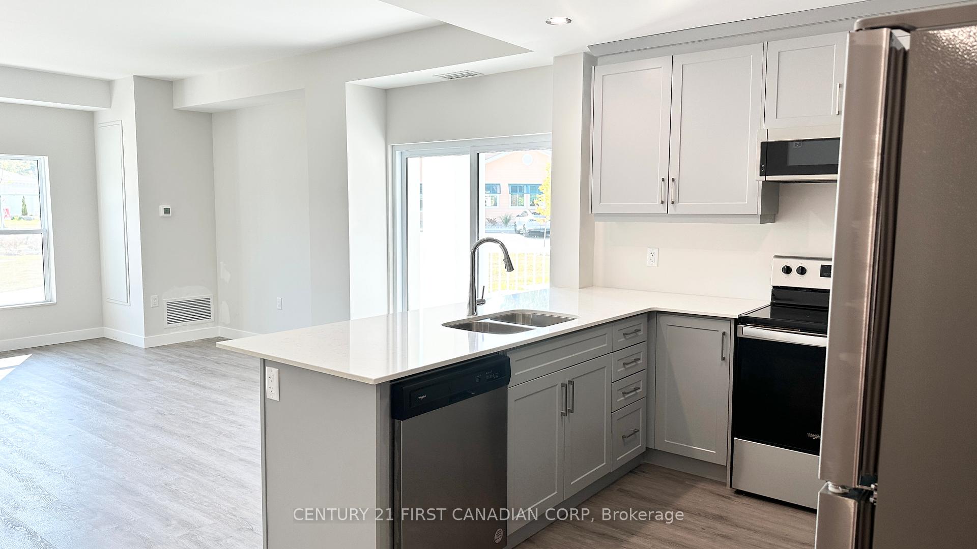 Photo 10 of Unit 110, 100 The Promenade, Central Elgin, Rural Central Elgin — HOMEH