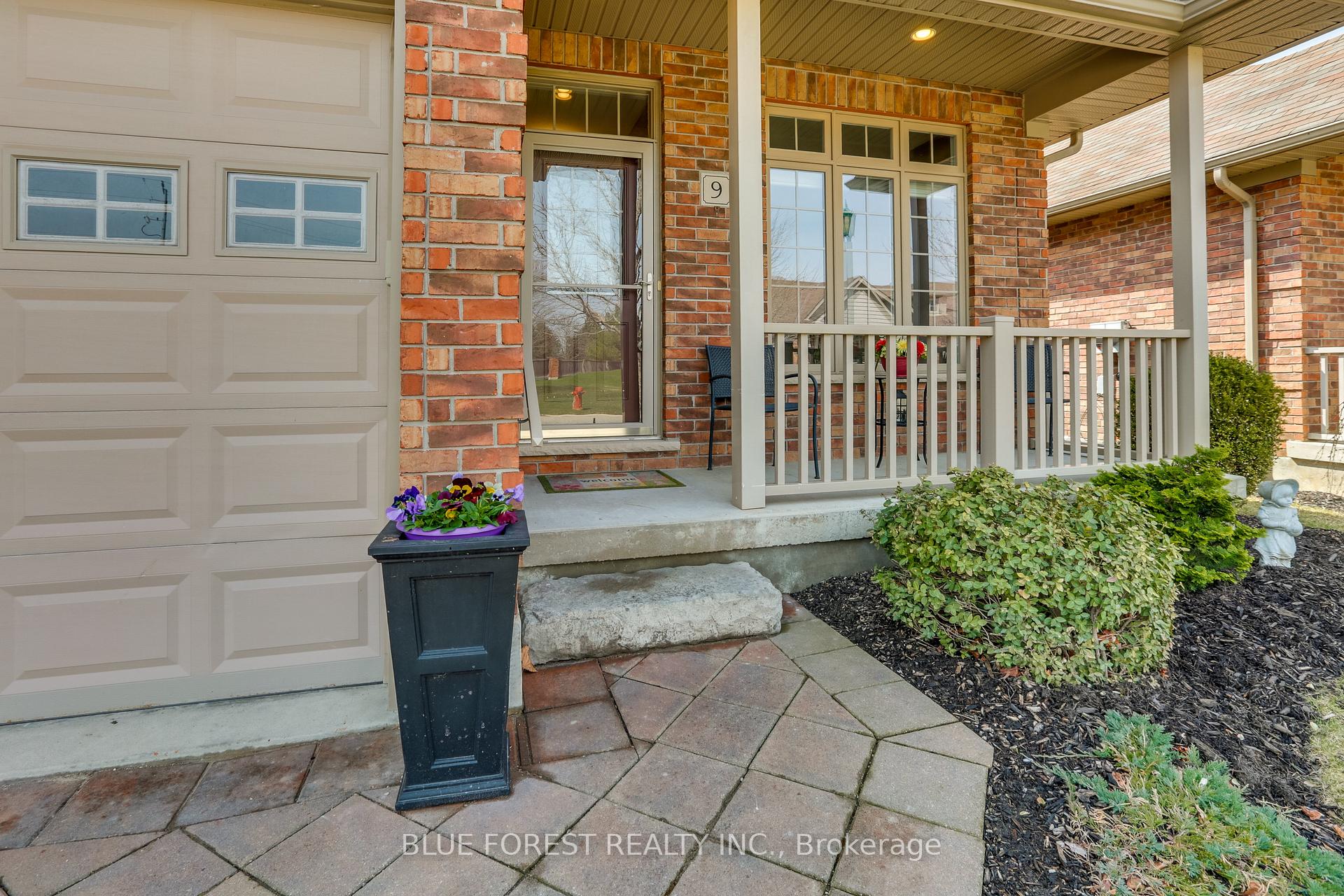 Photo 4 of Unit 9, 10 Foxhollow Drive, Thames Centre, Dorchester — HOMEH