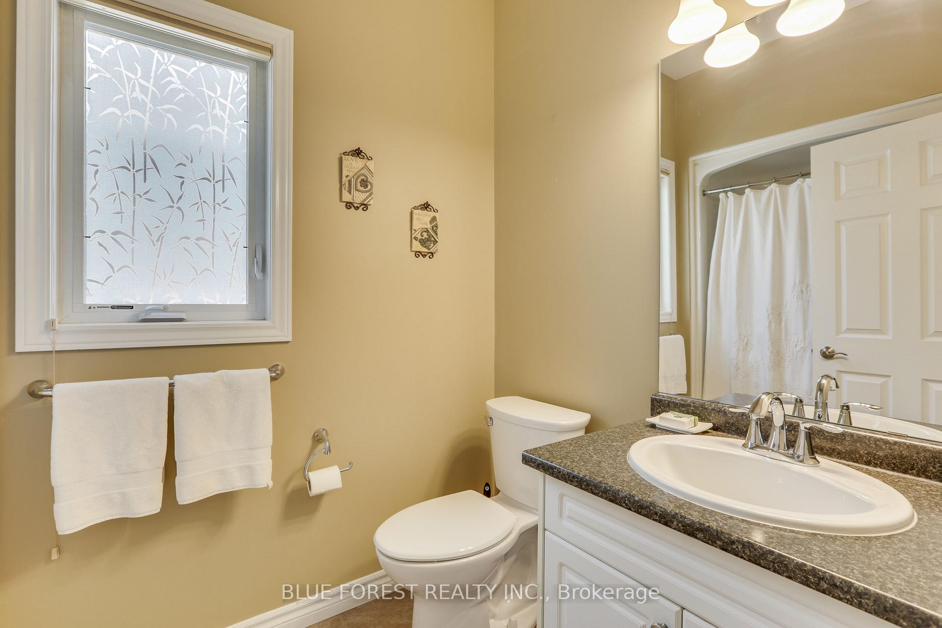 Photo 10 of Unit 9, 10 Foxhollow Drive, Thames Centre, Dorchester — HOMEH