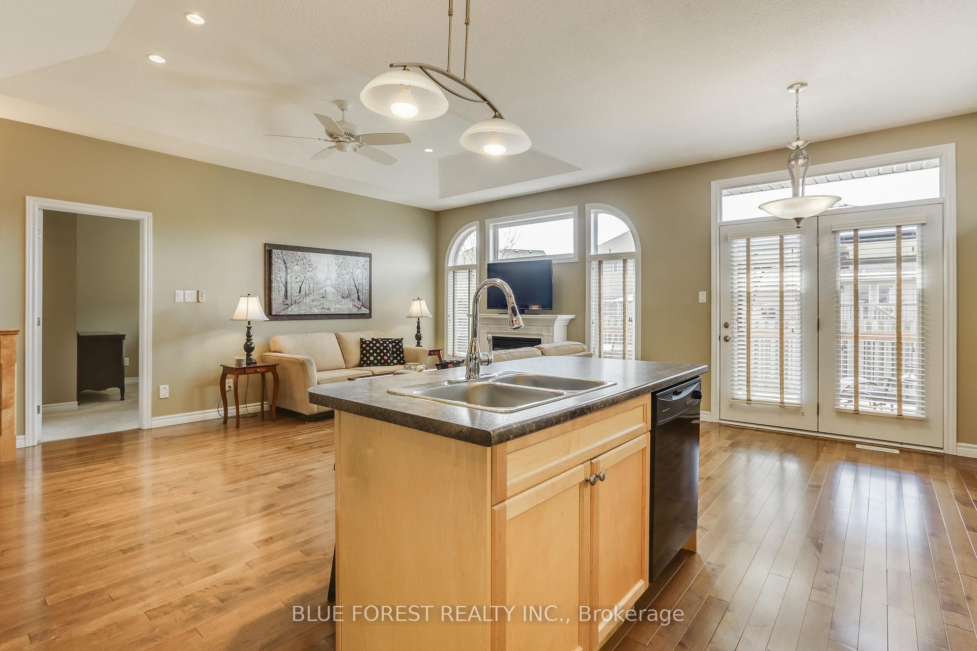 Photo 17 of Unit 9, 10 Foxhollow Drive, Thames Centre, Dorchester — HOMEH