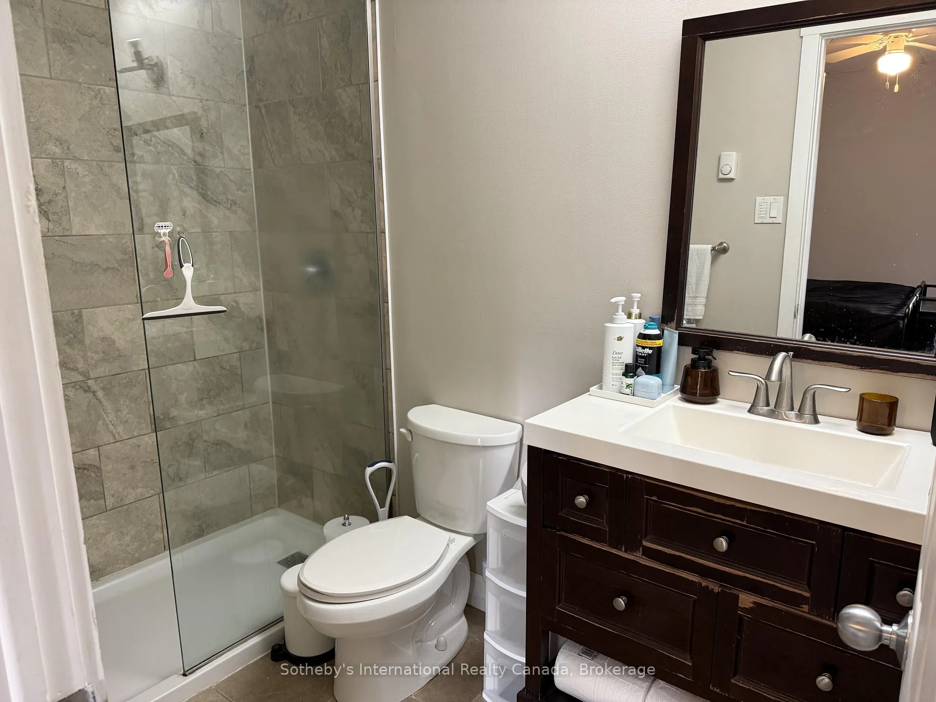 Photo 7 of 439 Oxbow Crescent, Collingwood — HOMEH