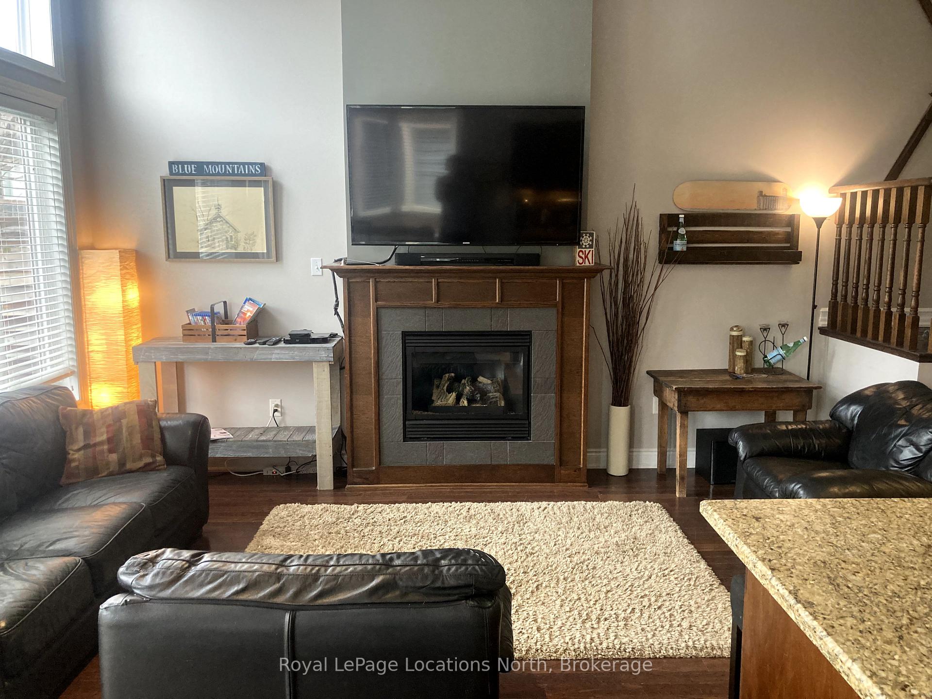 Photo 3 of Unit 16, 8 Wildrose Trail, Collingwood — HOMEH