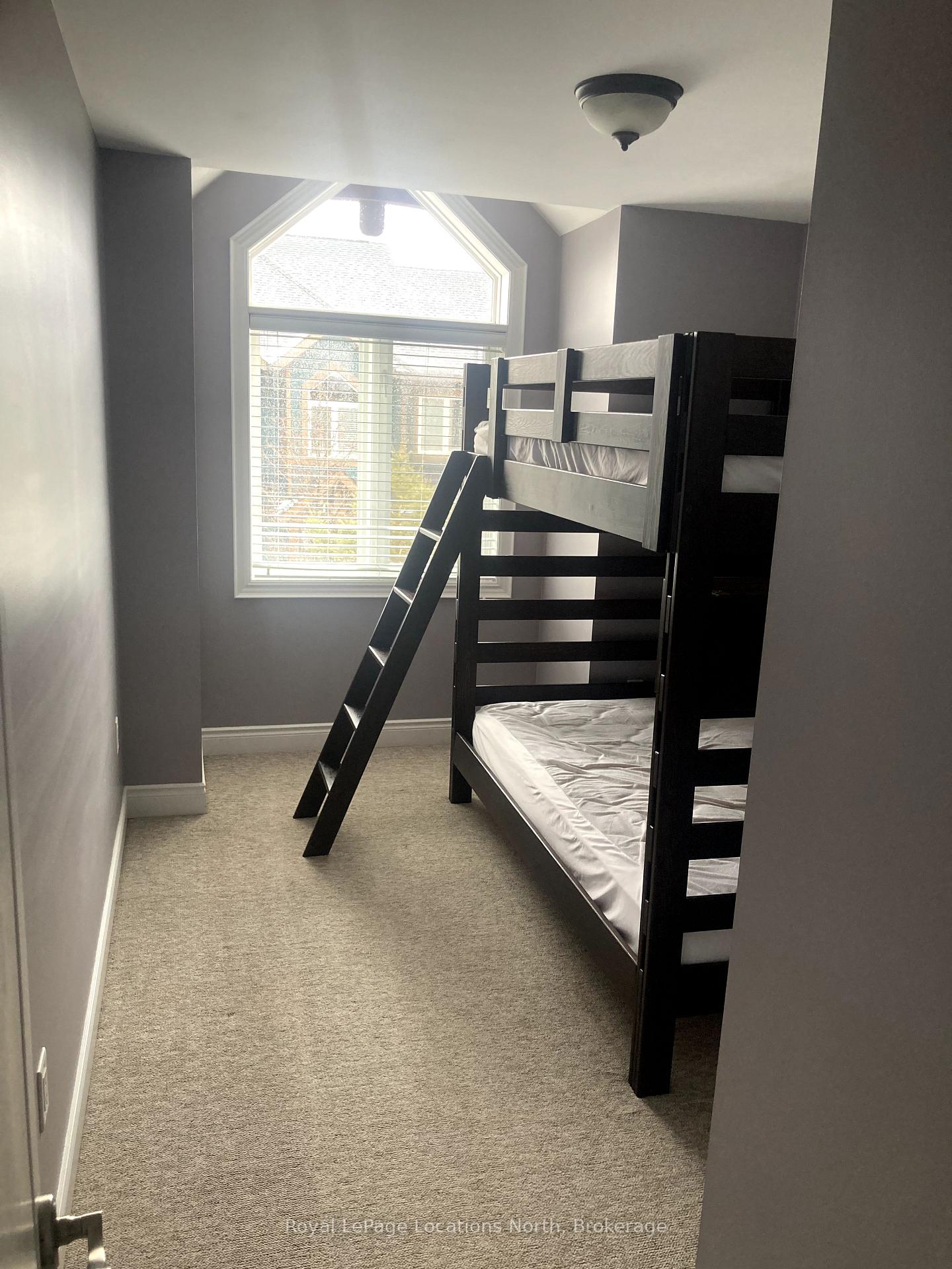 Photo 17 of Unit 16, 8 Wildrose Trail, Collingwood — HOMEH