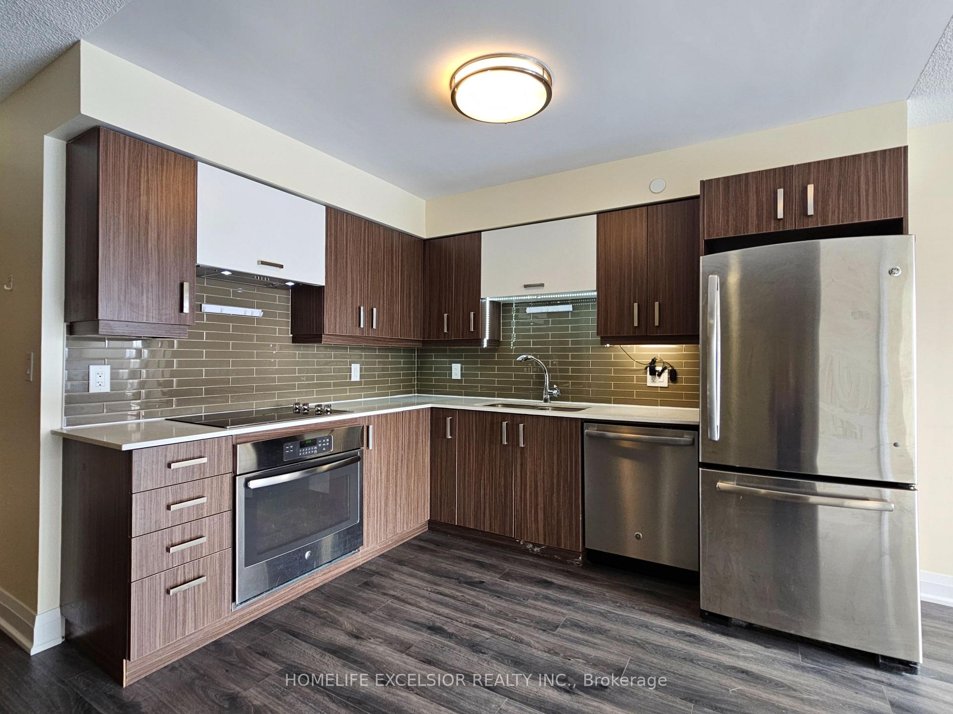 Photo 2 of Unit 715, 18 Uptown Drive, Markham, Unionville — HOMEH