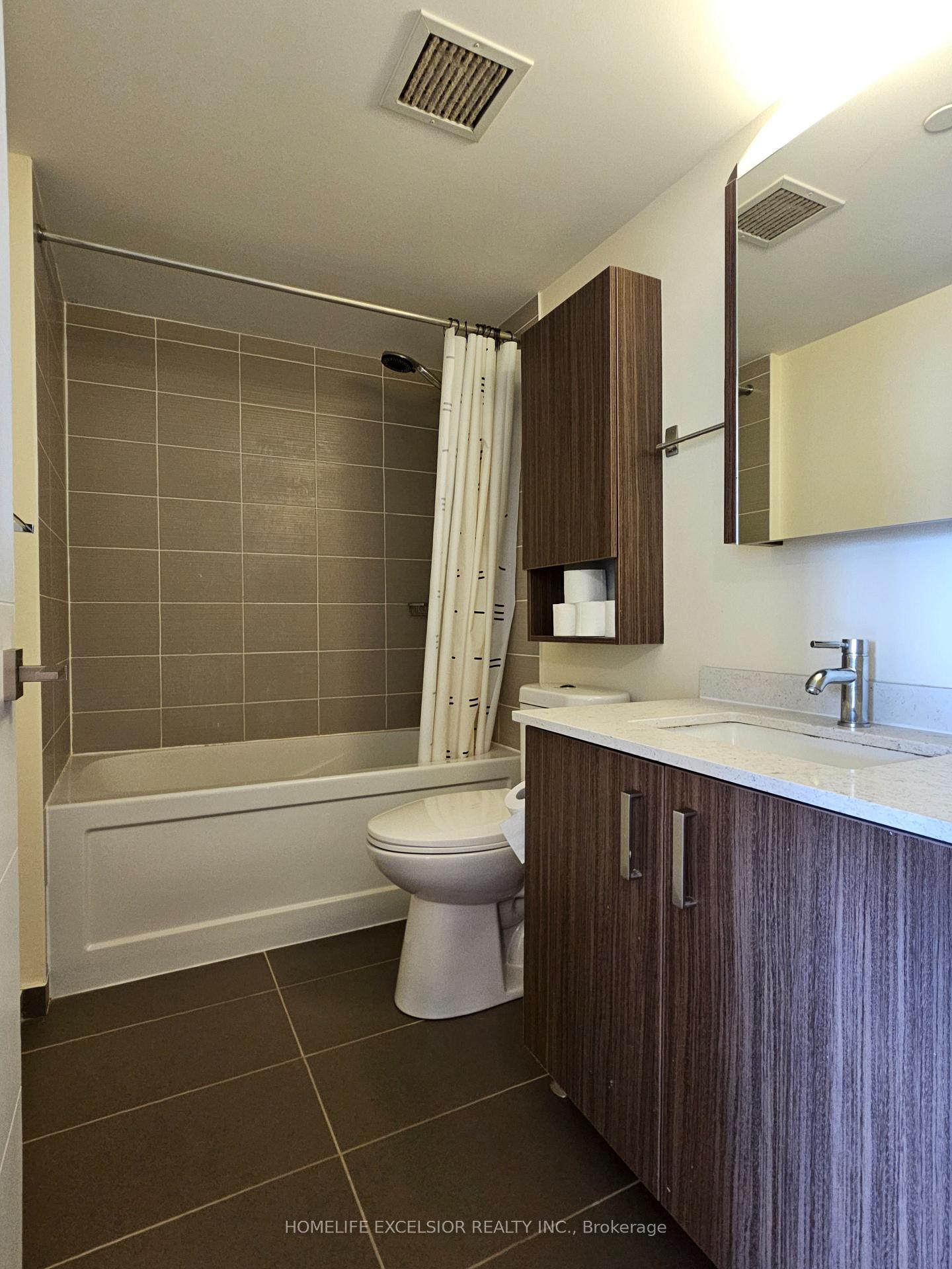 Photo 9 of Unit 715, 18 Uptown Drive, Markham, Unionville — HOMEH