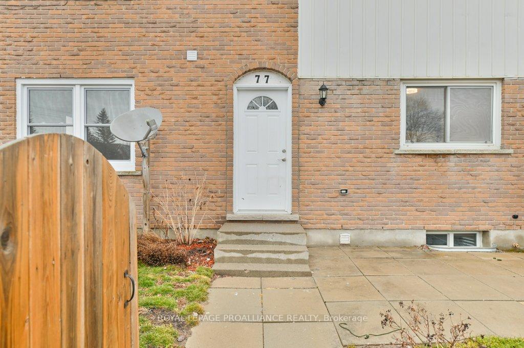 Photo 2 of Unit 77, 25 Tracey Park Drive, Belleville, Belleville Ward — HOMEH
