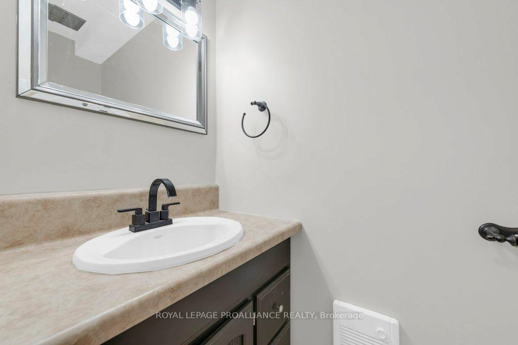 Photo 19 of Unit 77, 25 Tracey Park Drive, Belleville, Belleville Ward — HOMEH