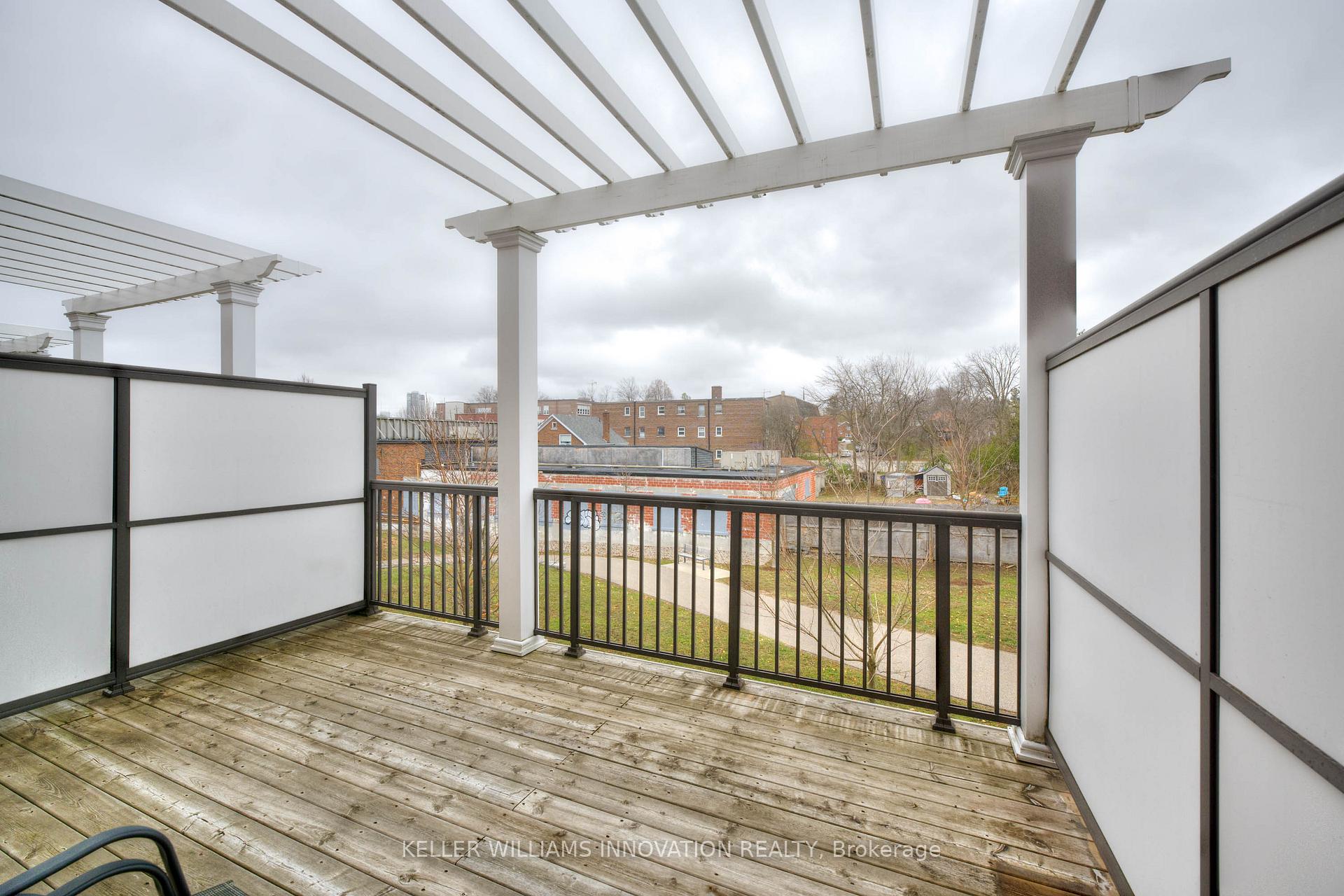 Photo 12 of 8 Cheltenham Mews, Kitchener — HOMEH