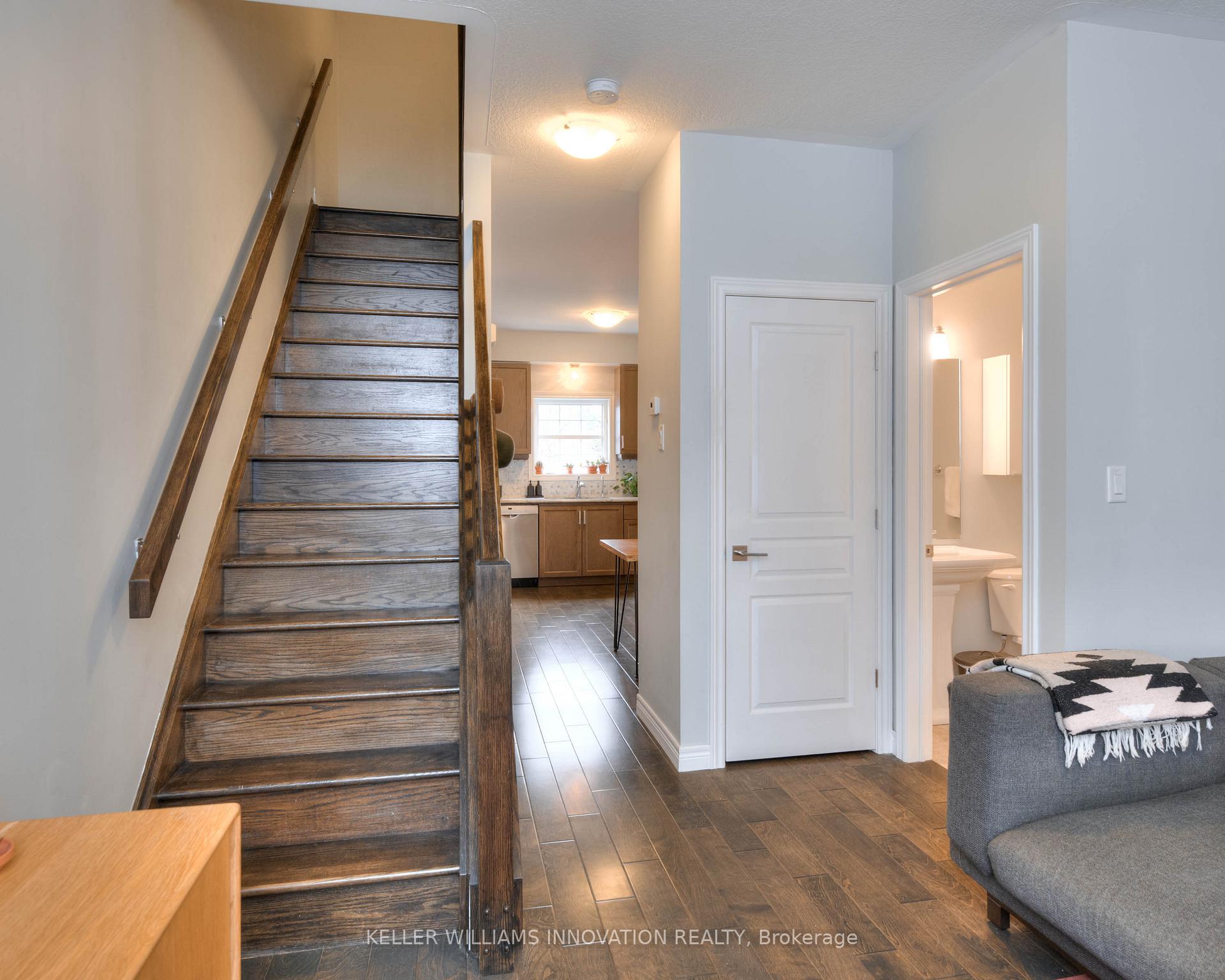Photo 17 of 8 Cheltenham Mews, Kitchener — HOMEH