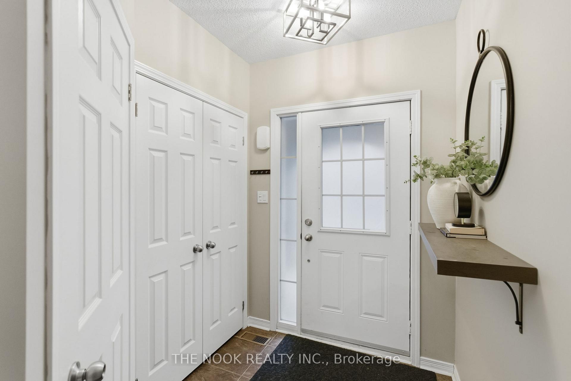Photo 5 of 82 Westover Drive, Clarington, Bowmanville — HOMEH