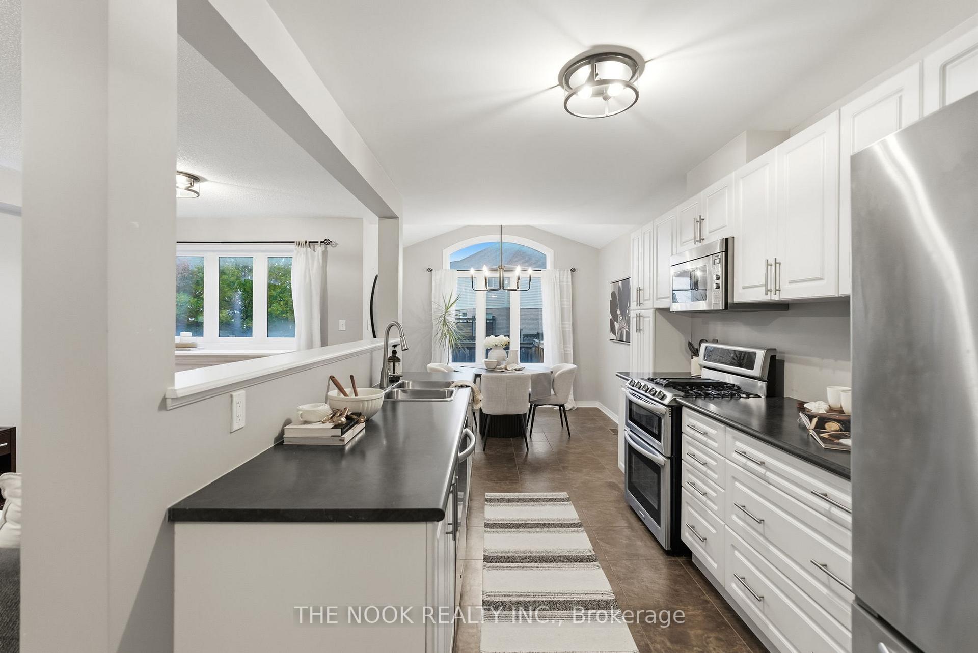 Photo 8 of 82 Westover Drive, Clarington, Bowmanville — HOMEH