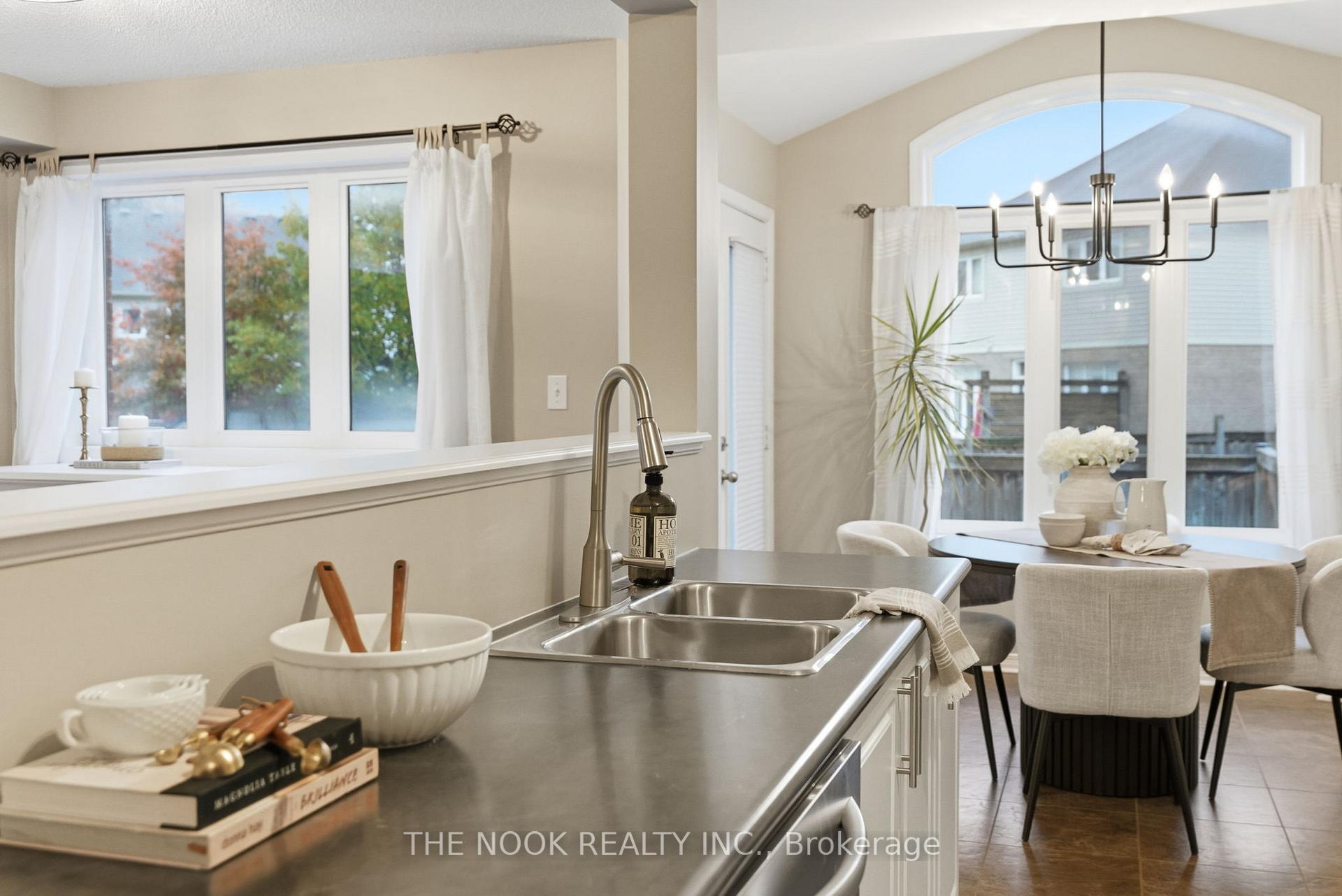 Photo 10 of 82 Westover Drive, Clarington, Bowmanville — HOMEH
