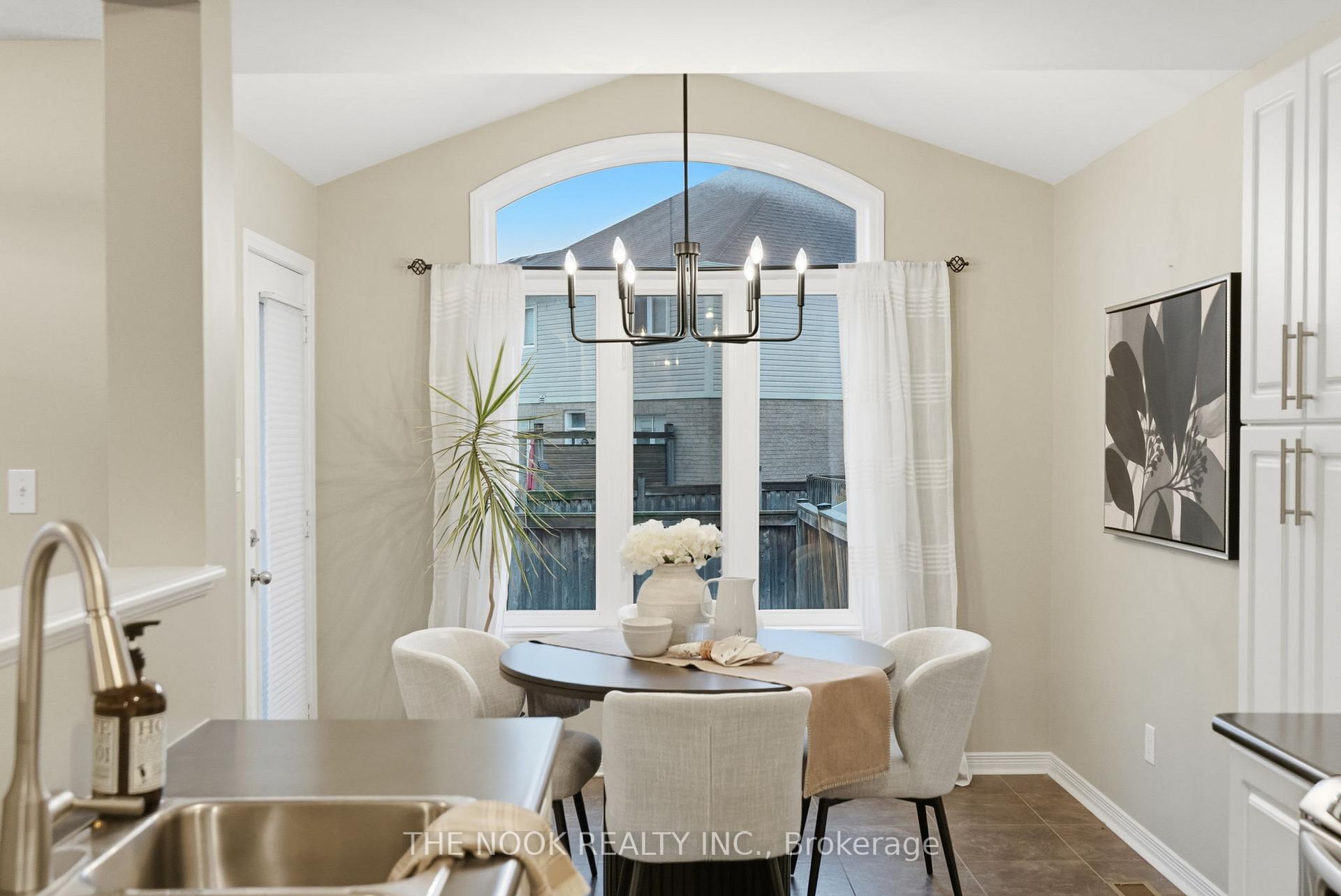 Photo 12 of 82 Westover Drive, Clarington, Bowmanville — HOMEH