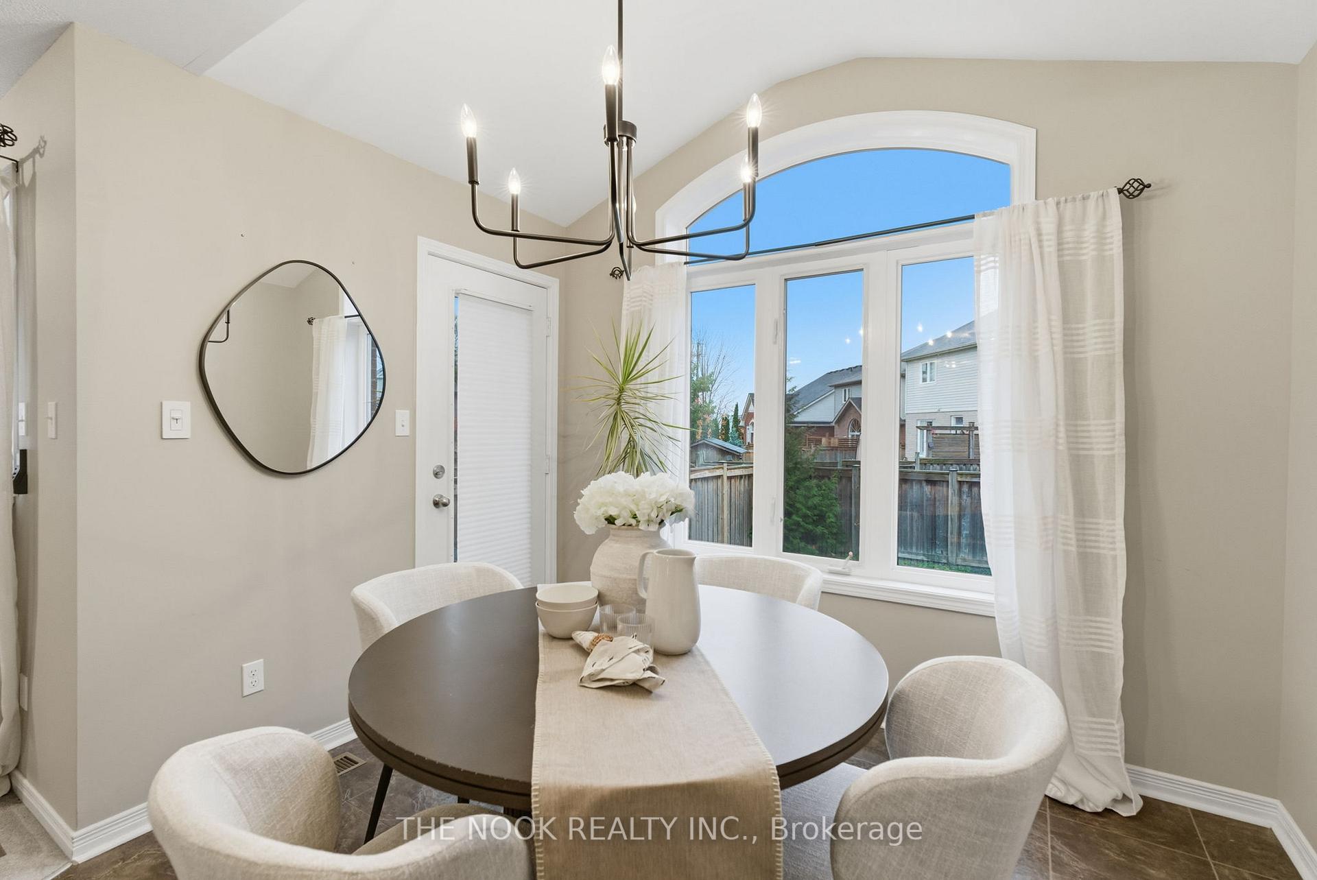 Photo 13 of 82 Westover Drive, Clarington, Bowmanville — HOMEH