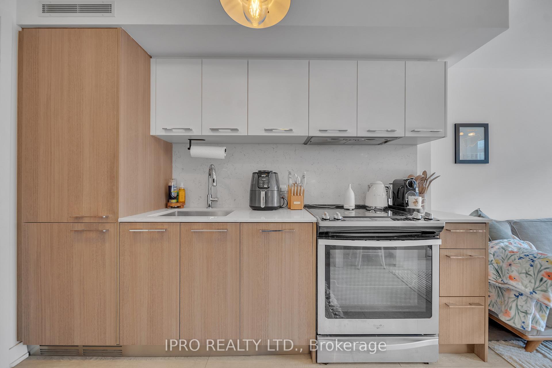Photo 20 of Unit 812, 30 Baseball Place, Toronto, South Riverdale — HOMEH