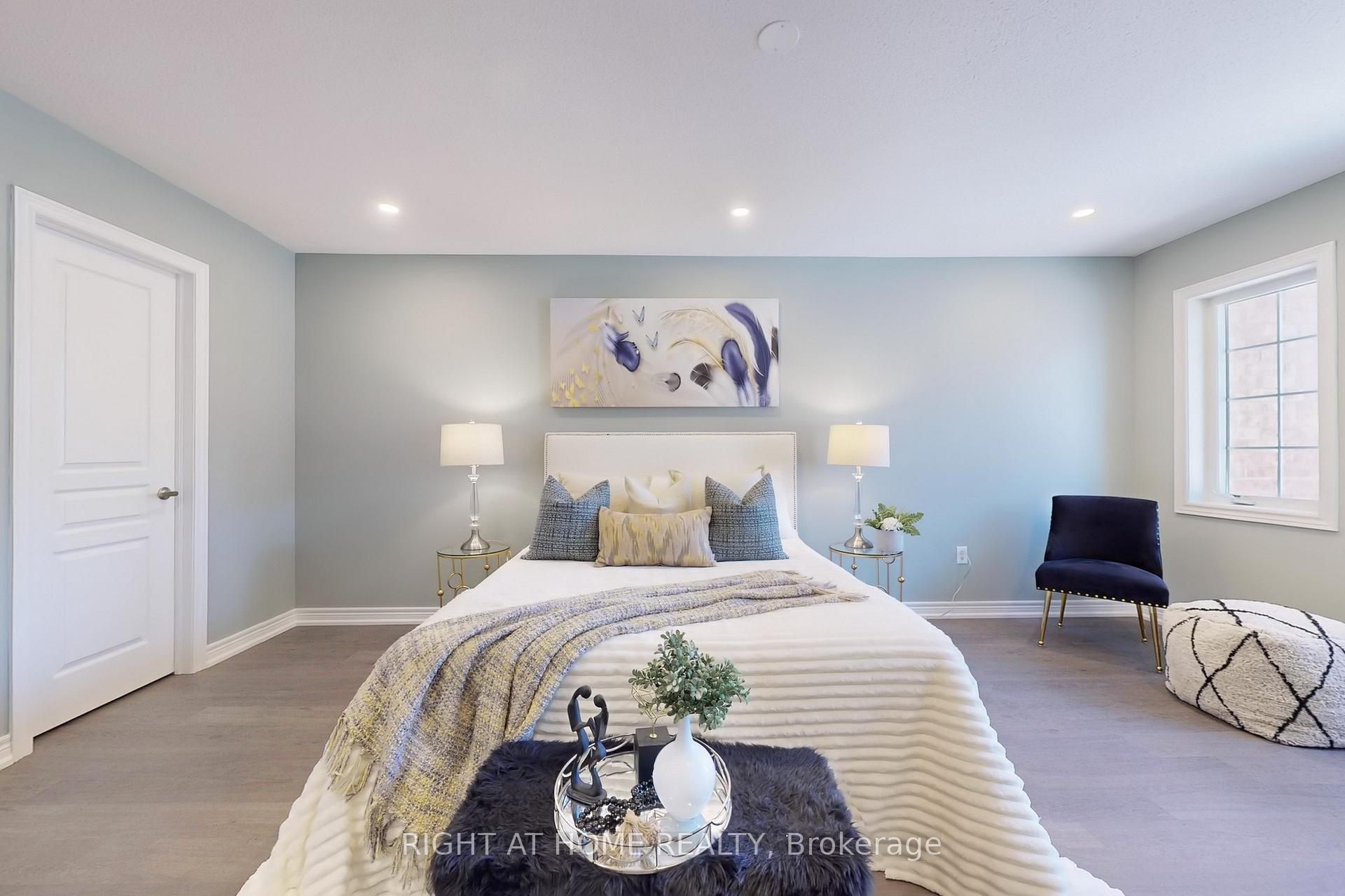 Photo 17 of 21 Fanny Grove Way, Markham, Greensborough — HOMEH