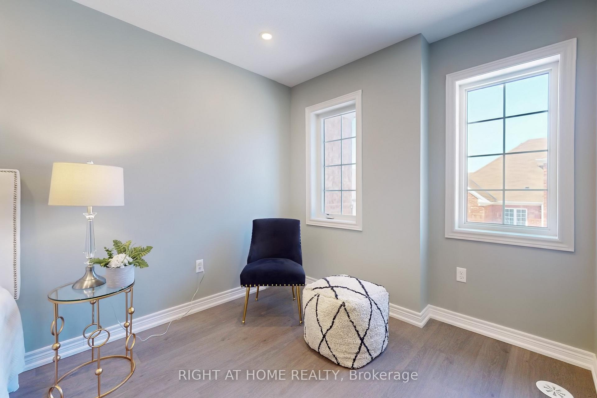 Photo 19 of 21 Fanny Grove Way, Markham, Greensborough — HOMEH