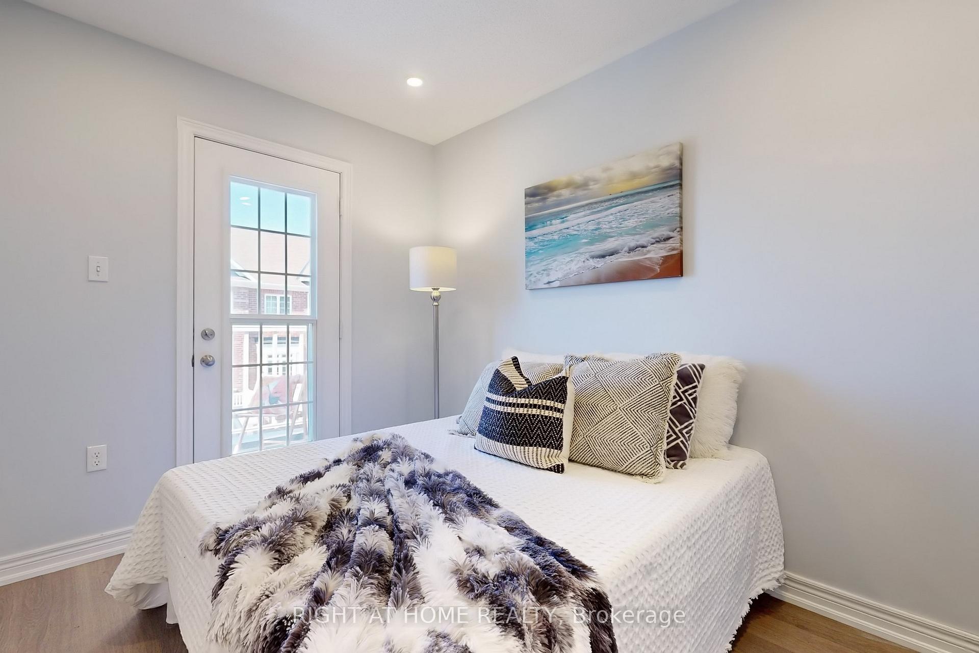 Photo 22 of 21 Fanny Grove Way, Markham, Greensborough — HOMEH