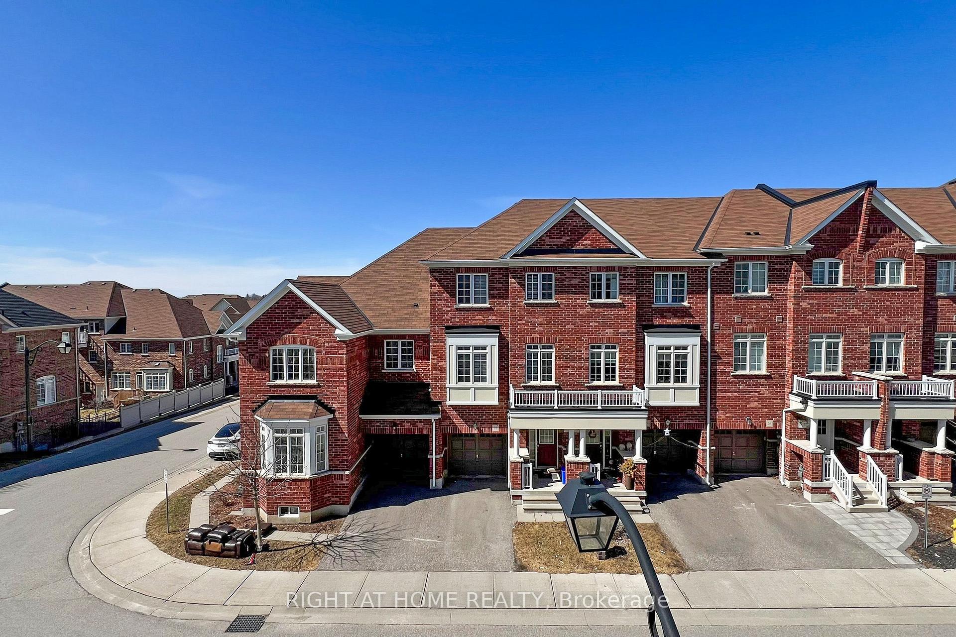 Photo 27 of 21 Fanny Grove Way, Markham, Greensborough — HOMEH