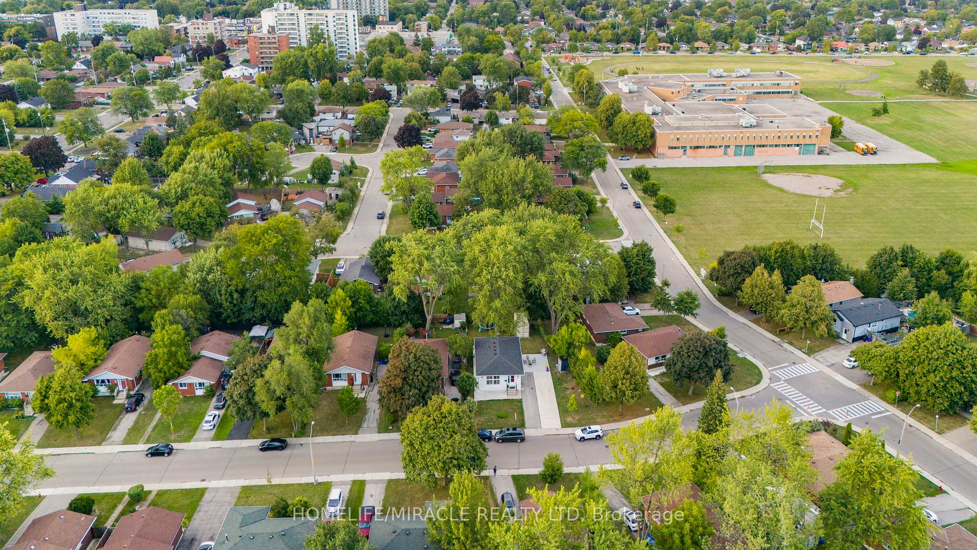 Photo 3 of 23 Thorley Drive, Hamilton, Berrisfield — HOMEH