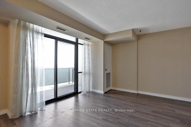 Photo 13 of Unit 1701, 301 Frances Avenue, Hamilton, Lakeshore — HOMEH