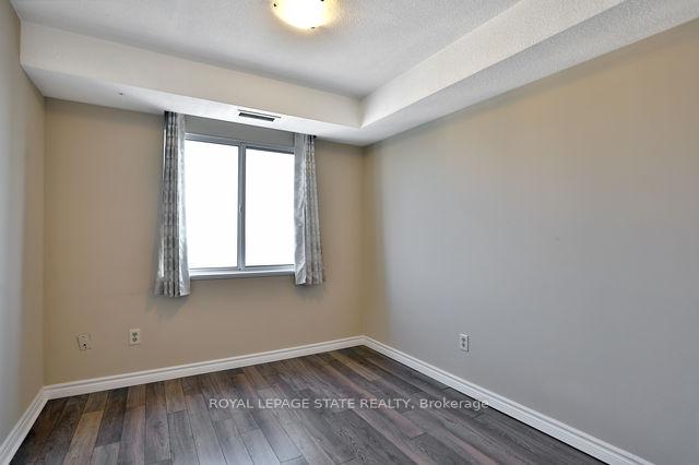 Photo 19 of Unit 1701, 301 Frances Avenue, Hamilton, Lakeshore — HOMEH