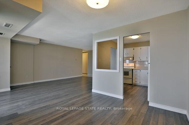Photo 21 of Unit 1701, 301 Frances Avenue, Hamilton, Lakeshore — HOMEH