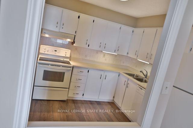Photo 22 of Unit 1701, 301 Frances Avenue, Hamilton, Lakeshore — HOMEH