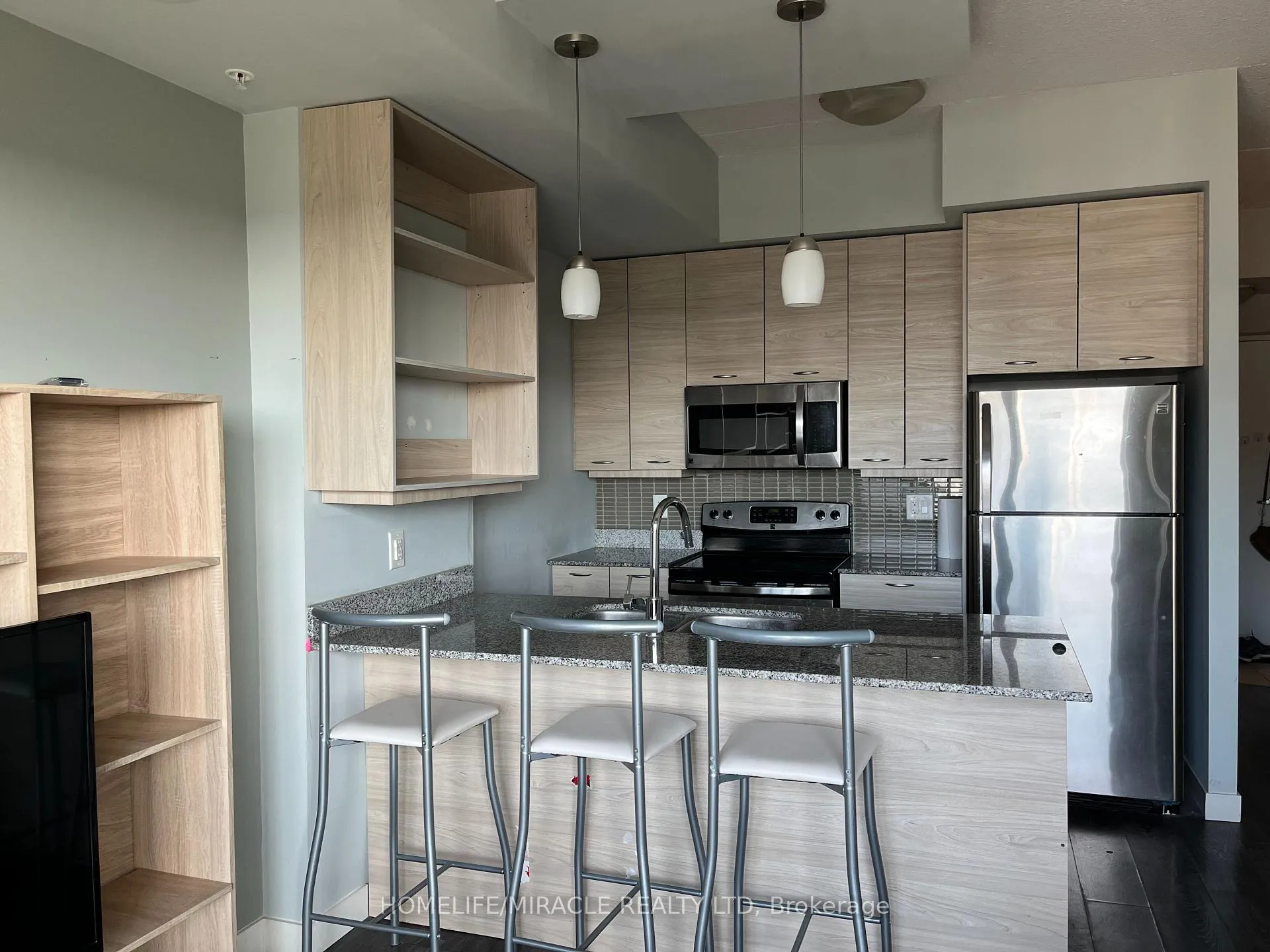 Photo 3 of Unit 1706, 318 Spruce Street, Waterloo, Lakeshore Village — HOMEH