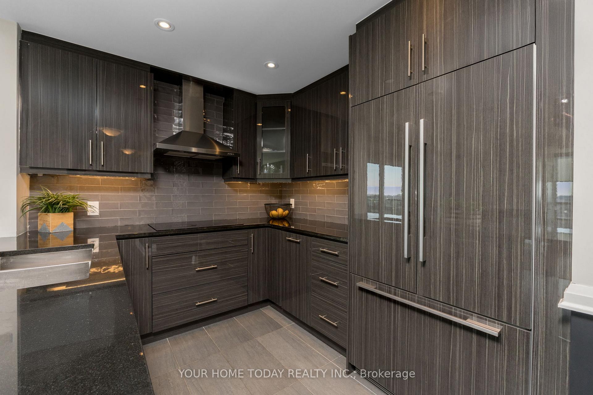 Photo 8 of Unit 1004, 50 Hall Road, Halton Hills, Georgetown — HOMEH