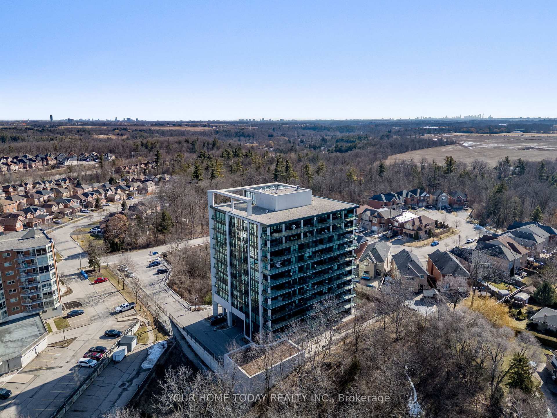 Photo 44 of Unit 1004, 50 Hall Road, Halton Hills, Georgetown — HOMEH