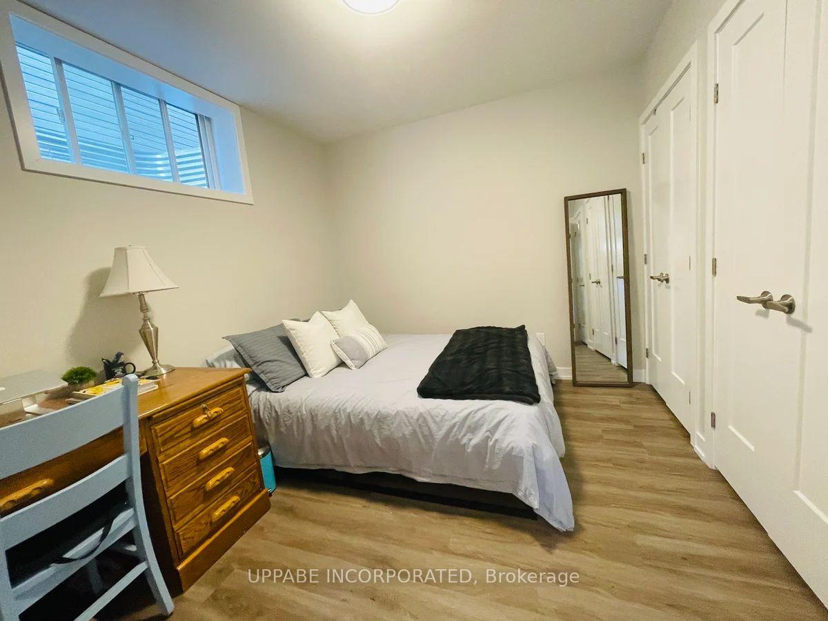 Photo 7 of Unit B, 681 Edison Avenue, Ottawa, Laurentianview — HOMEH