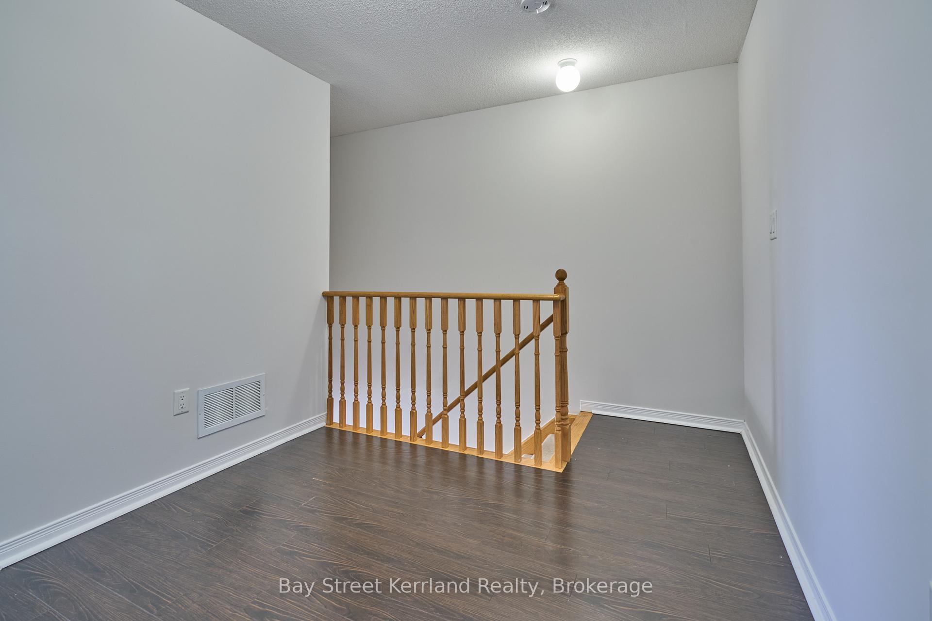 Photo 11 of Unit 21, 2105 Bur Oak Avenue, Markham, Greensborough — HOMEH