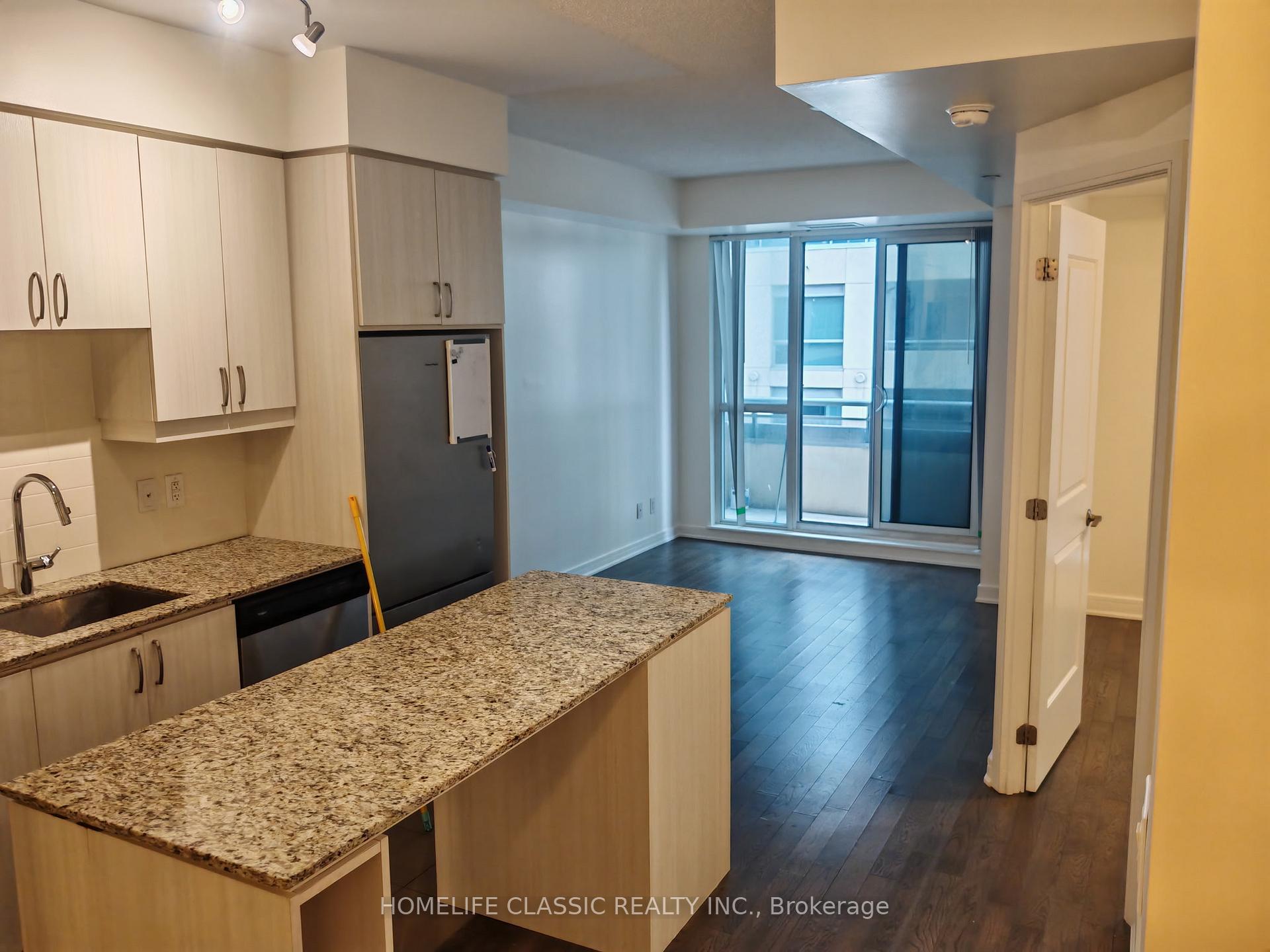 Front of Unit 613, 9191 Yonge Street