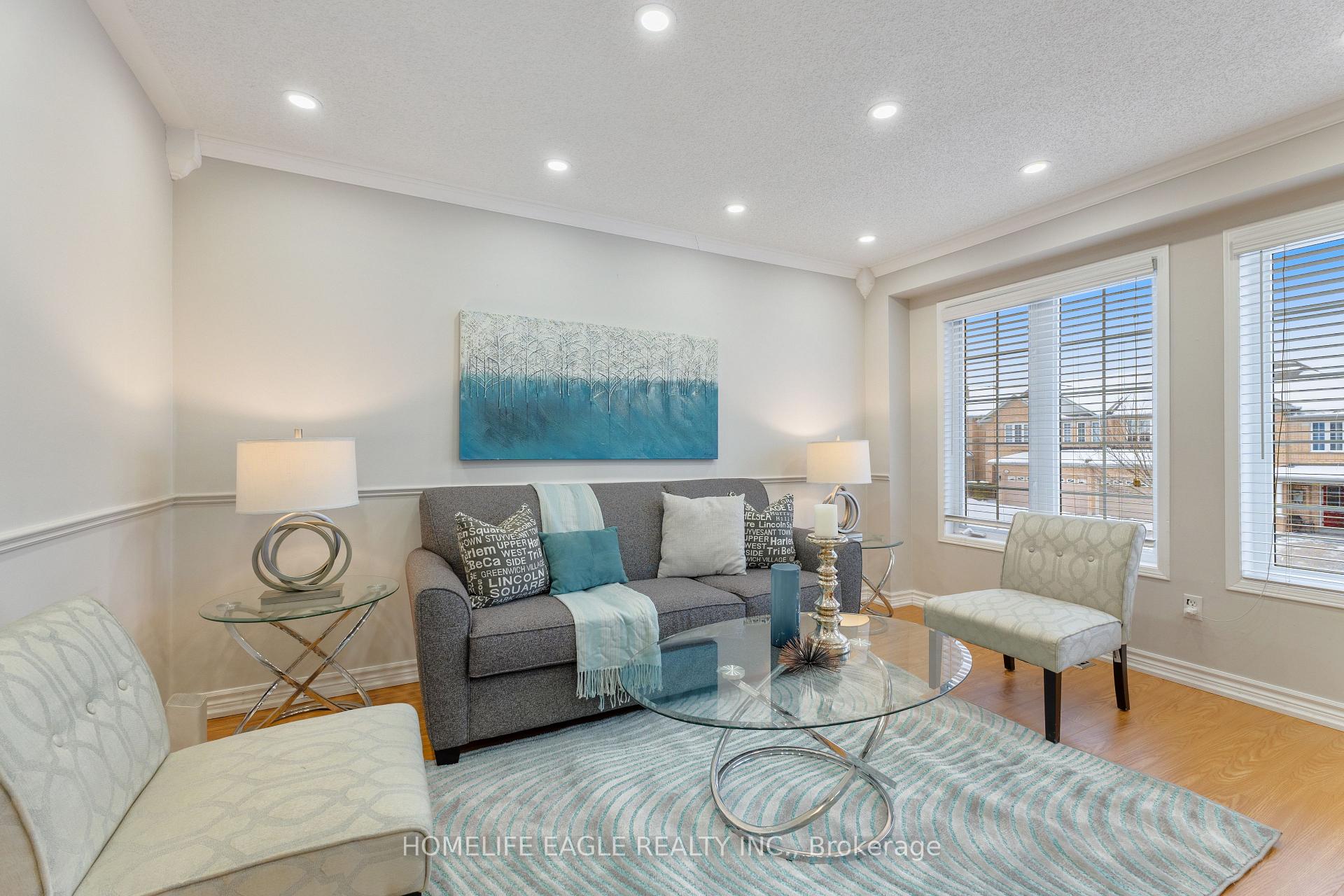 Photo 3 of 71 Millcliff Circle, Aurora, Aurora Grove — HOMEH