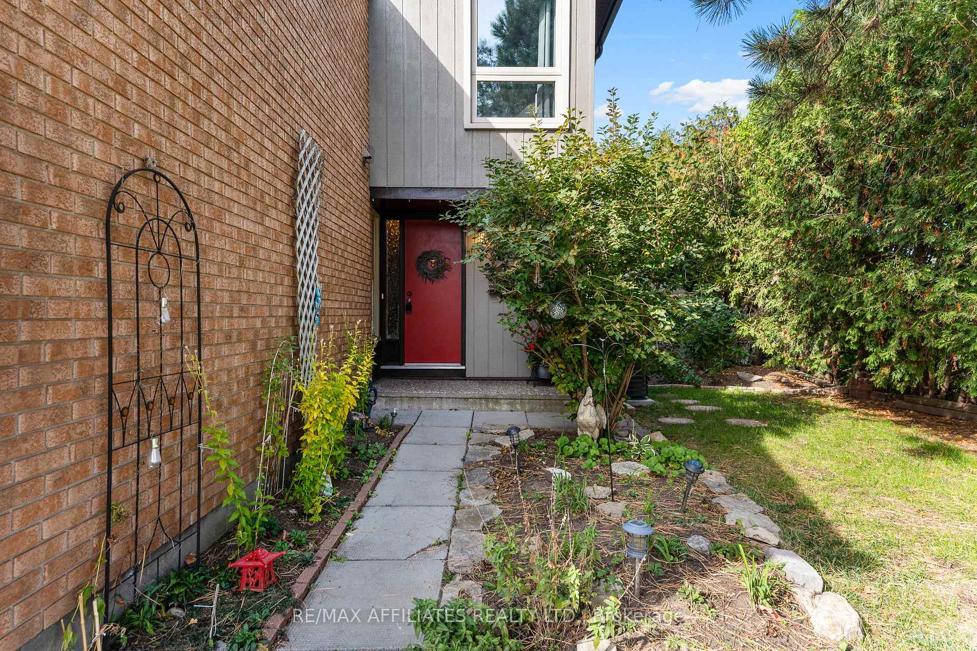 Photo 2 of 2 Tedwyn Drive, Ottawa, Barrhaven - Pheasant Run — HOMEH
