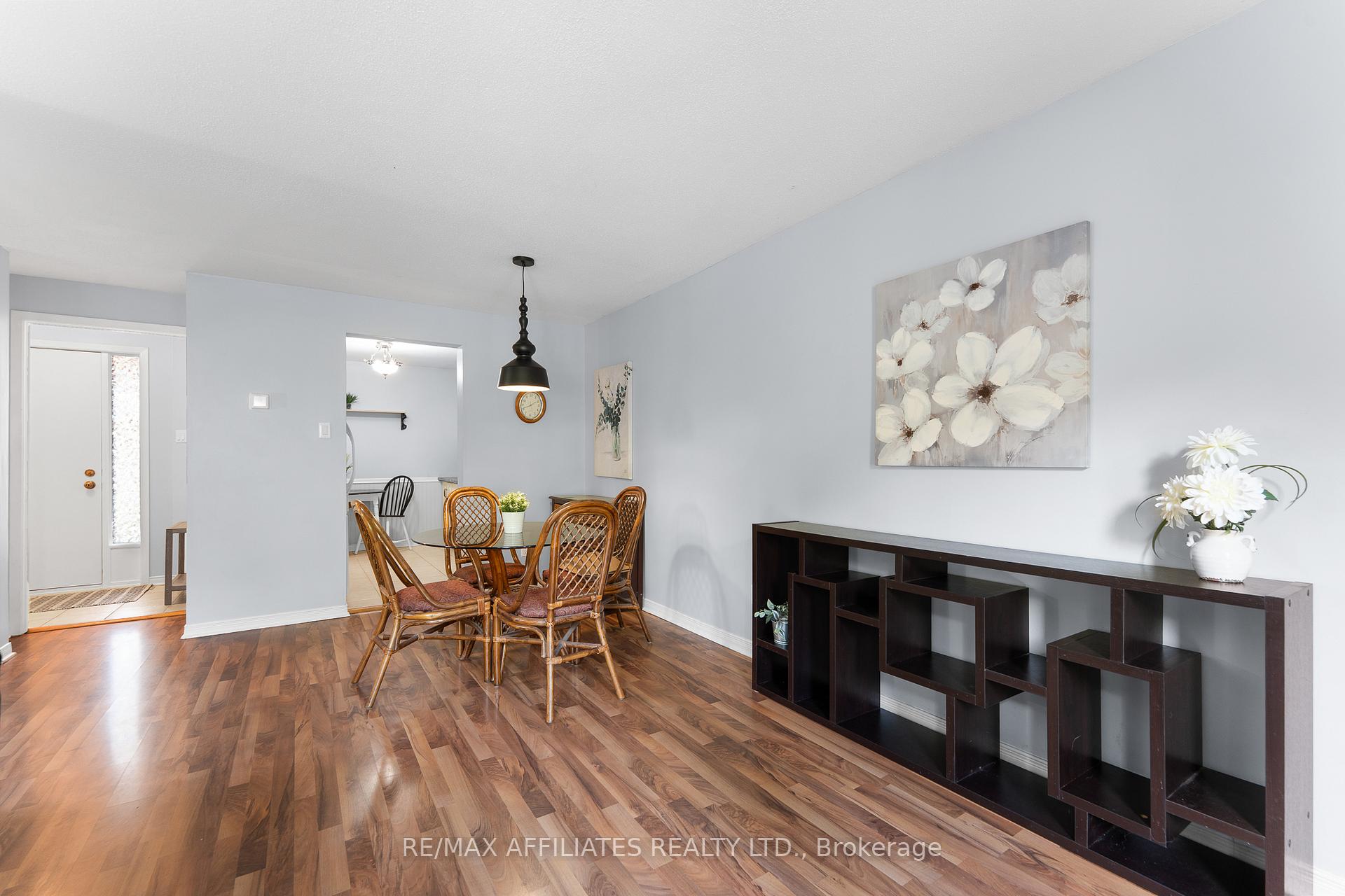 Photo 10 of 2 Tedwyn Drive, Ottawa, Barrhaven - Pheasant Run — HOMEH