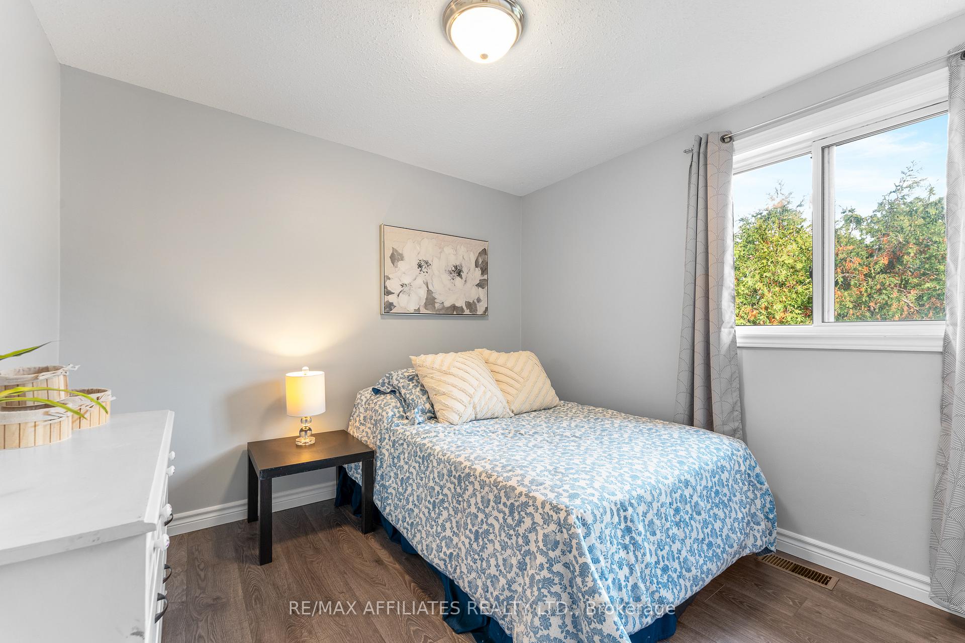 Photo 24 of 2 Tedwyn Drive, Ottawa, Barrhaven - Pheasant Run — HOMEH