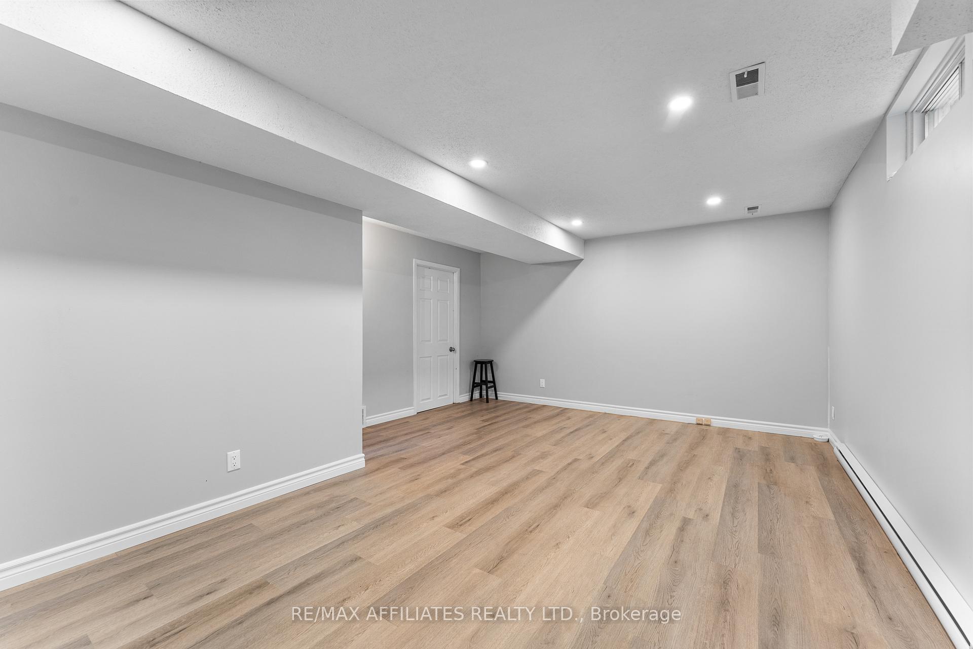 Photo 31 of 2 Tedwyn Drive, Ottawa, Barrhaven - Pheasant Run — HOMEH