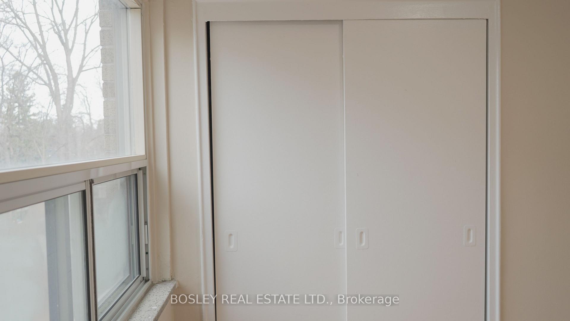 Photo 4 of Unit 406, 970 Eglinton Avenue E, Toronto, Leaside — HOMEH