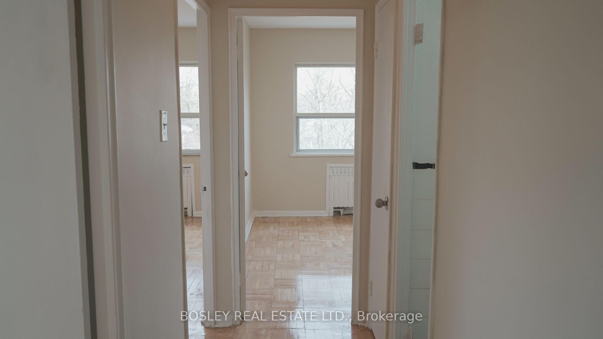 Photo 11 of Unit 406, 970 Eglinton Avenue E, Toronto, Leaside — HOMEH
