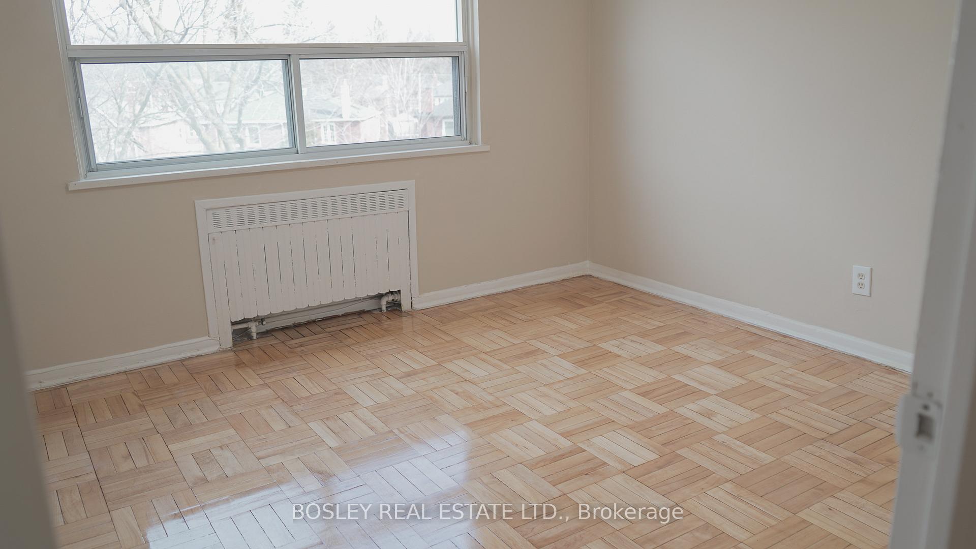 Photo 13 of Unit 406, 970 Eglinton Avenue E, Toronto, Leaside — HOMEH